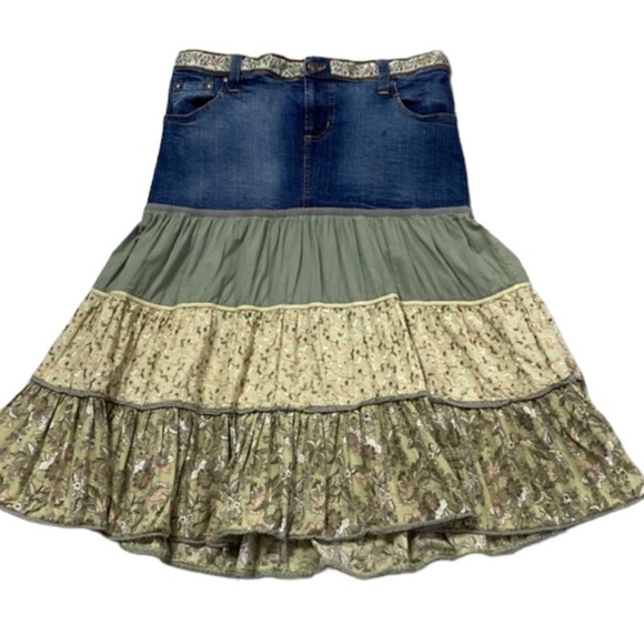 Motherhood Maternity Green Elastic Waist Floral Tiered A-Line Denim Skirt Size S - Picture 4 of 8